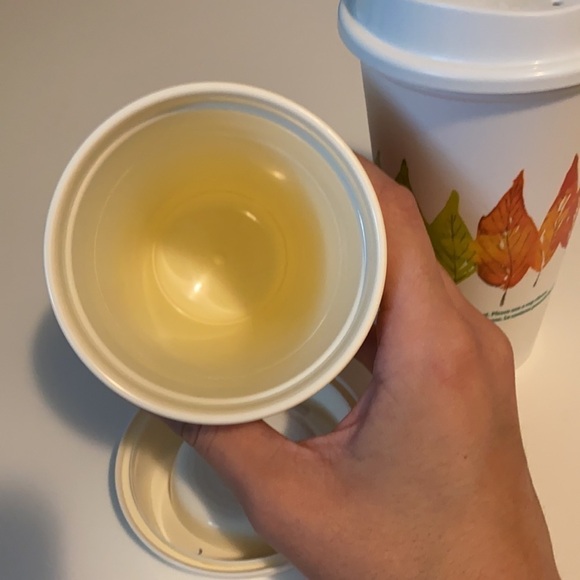 STARBUCKS Set Of Two Reusable Cups Fall Christmas - Picture 4 of 6